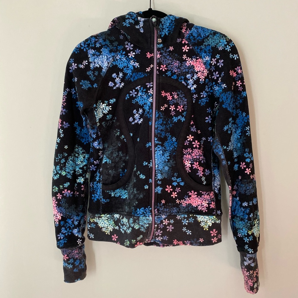 Lululemon 🍋 Petal Pop Scuba Hoodie